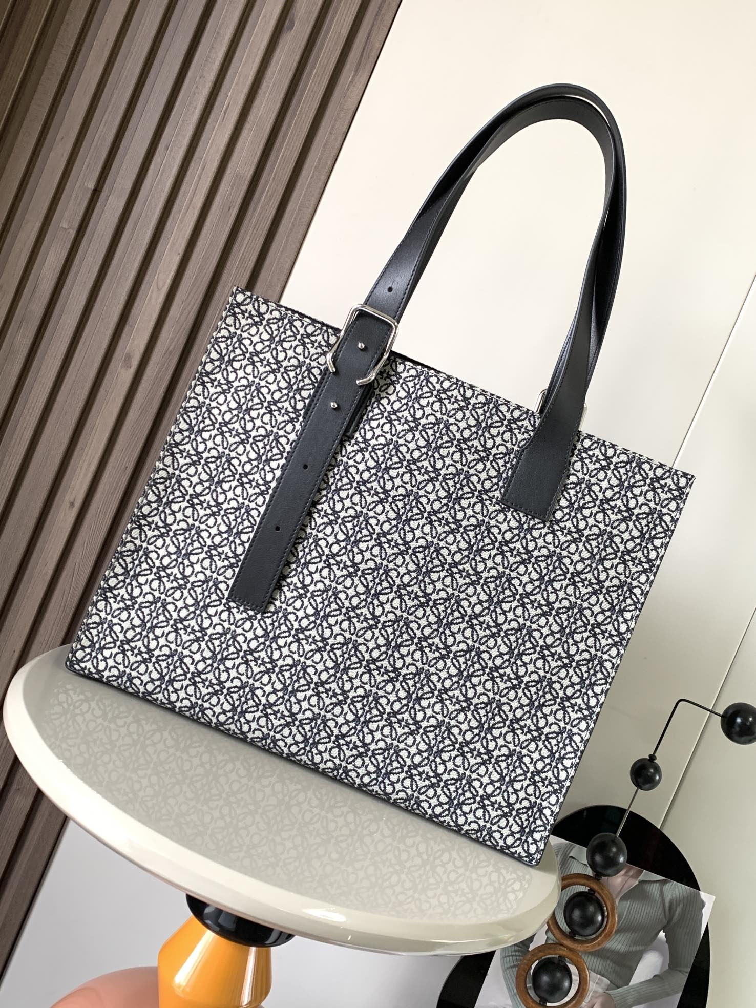 Loewe Shopping Bags